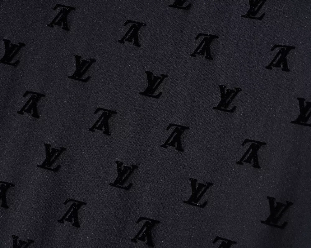 Louis Vuitton LV T-Shirts Short Sleeved For Men Sleek 6428