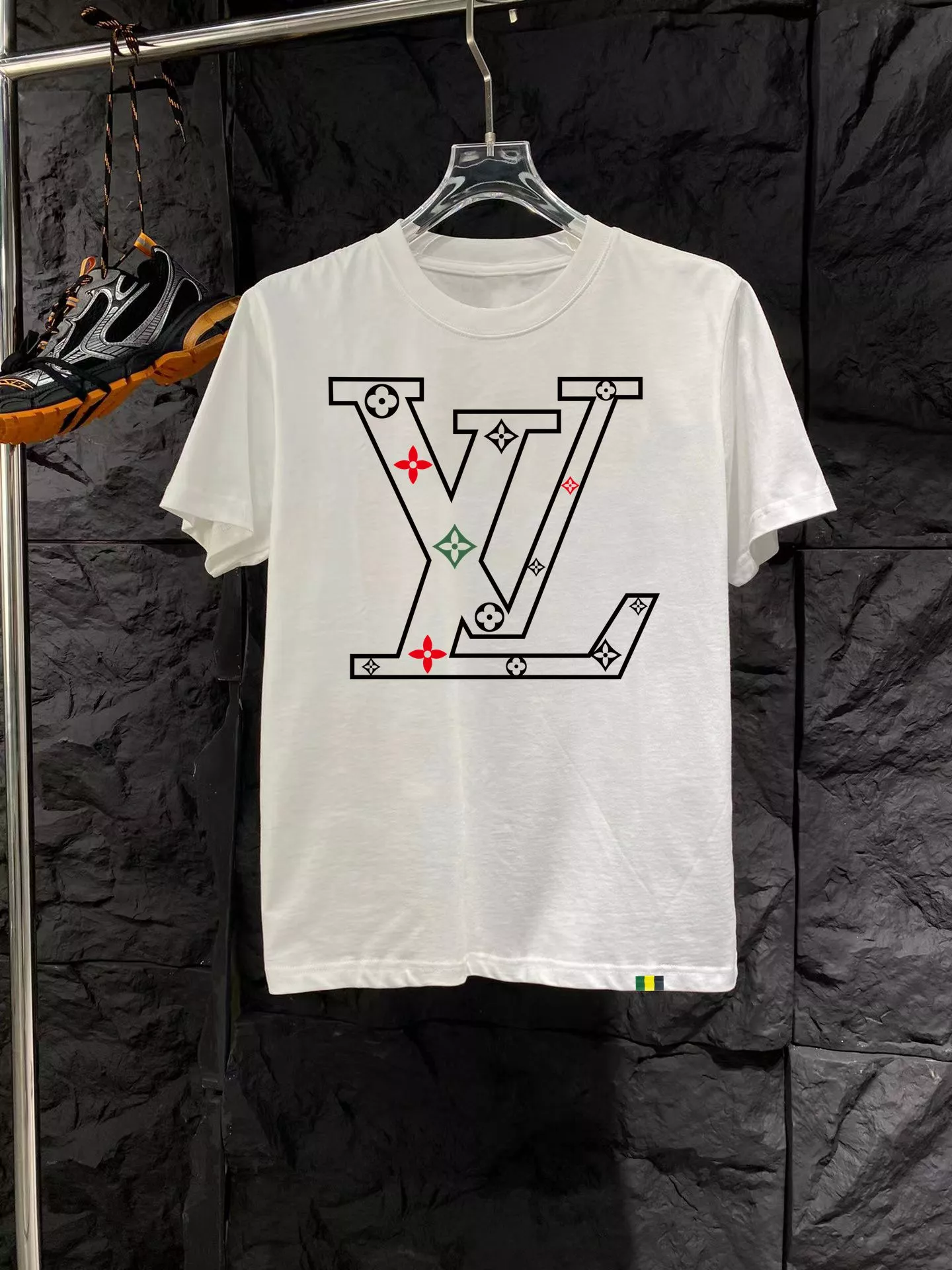 Louis Vuitton LV T-Shirts Short Sleeved For Men Soft 6755