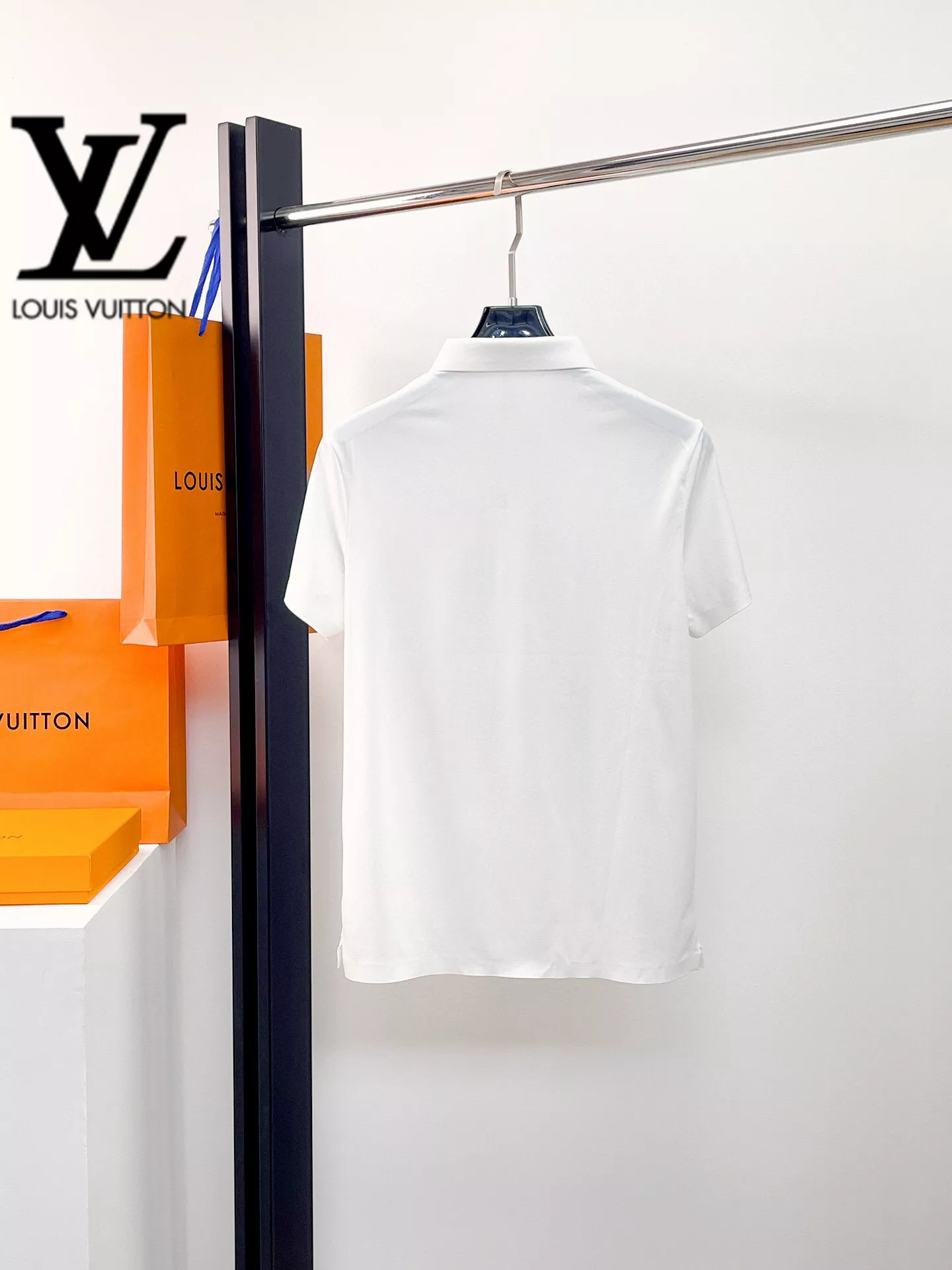 Louis Vuitton LV T-Shirts Short Sleeved For Men Soft 9812