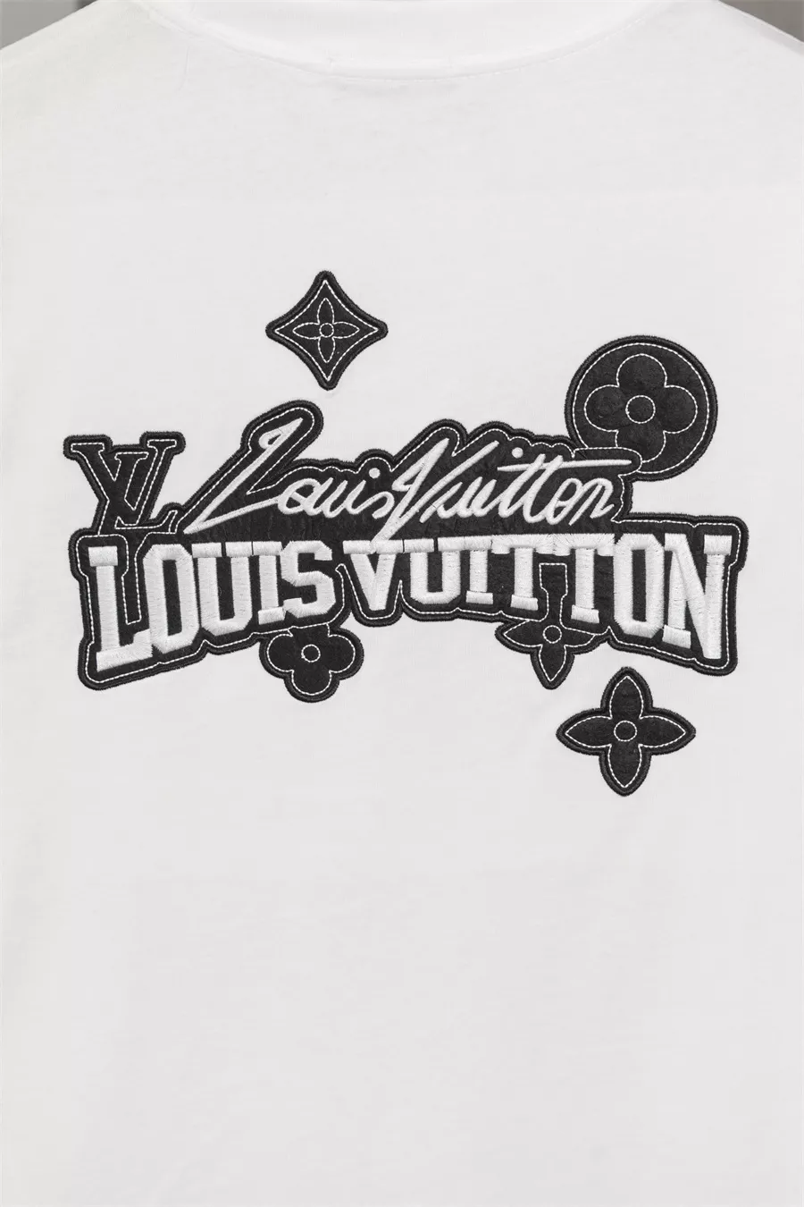 Louis Vuitton LV T-Shirts Short Sleeved For Men Trendsetting 6637
