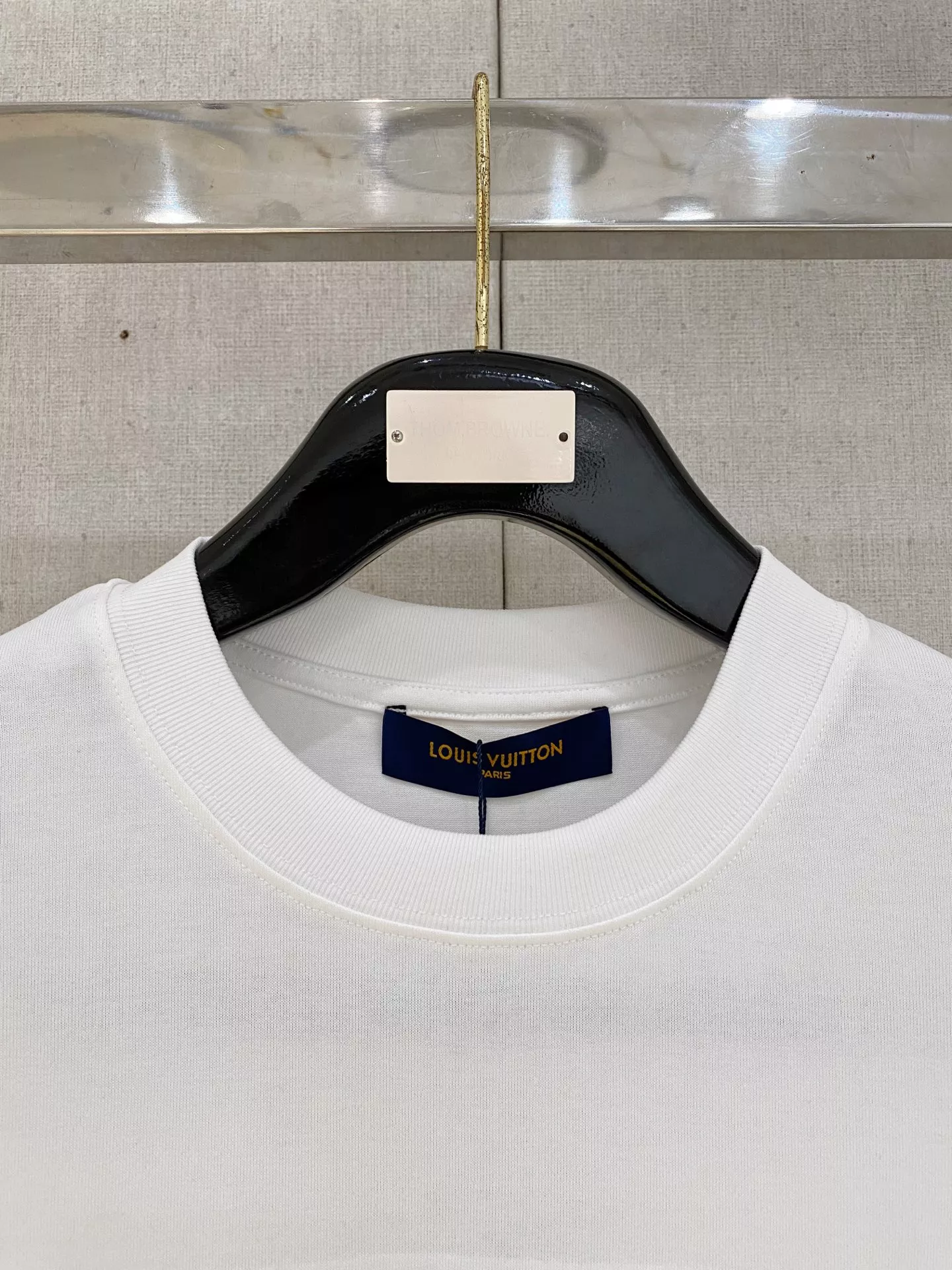 Louis Vuitton LV T-Shirts Short Sleeved For Men Trendsetting 790