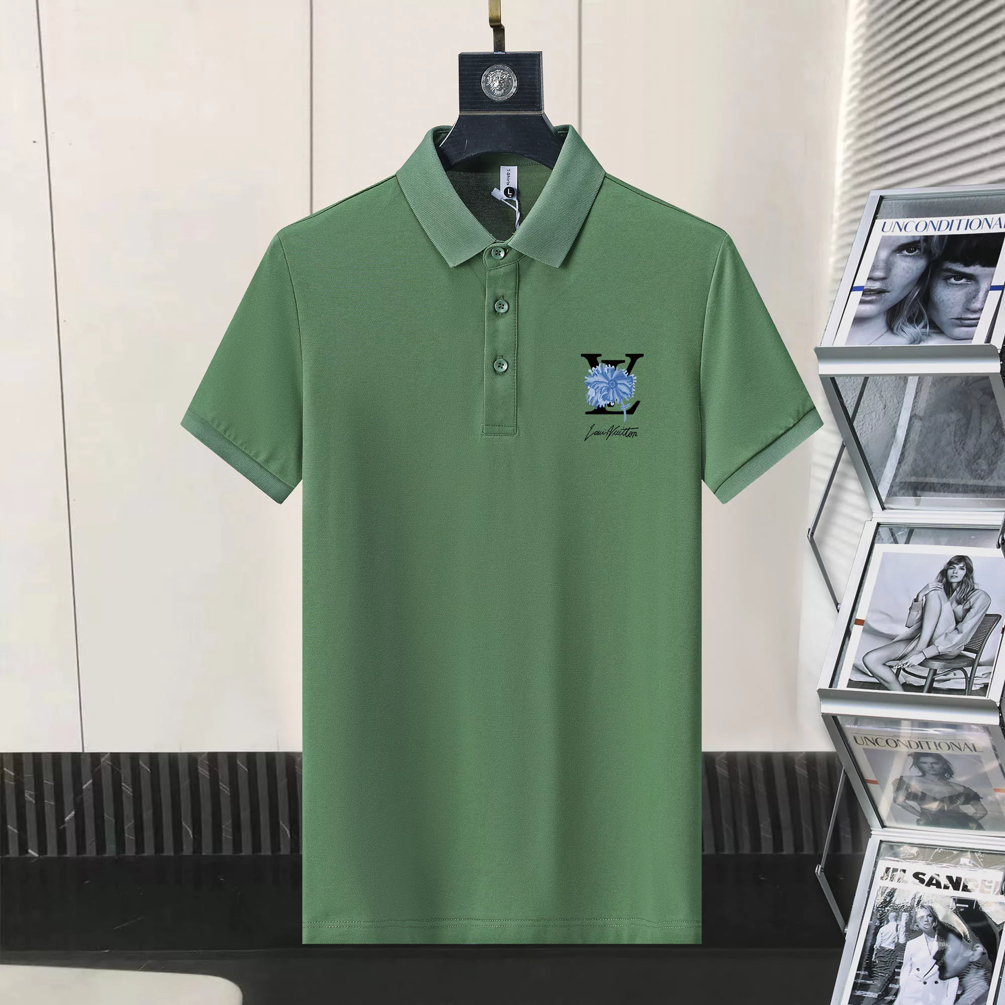 Louis Vuitton LV T-Shirts Short Sleeved For Men Trendy 5539