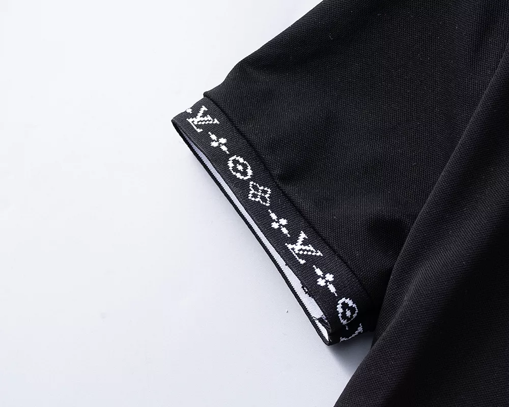 Louis Vuitton LV T-Shirts Short Sleeved For Men Versatile 4061