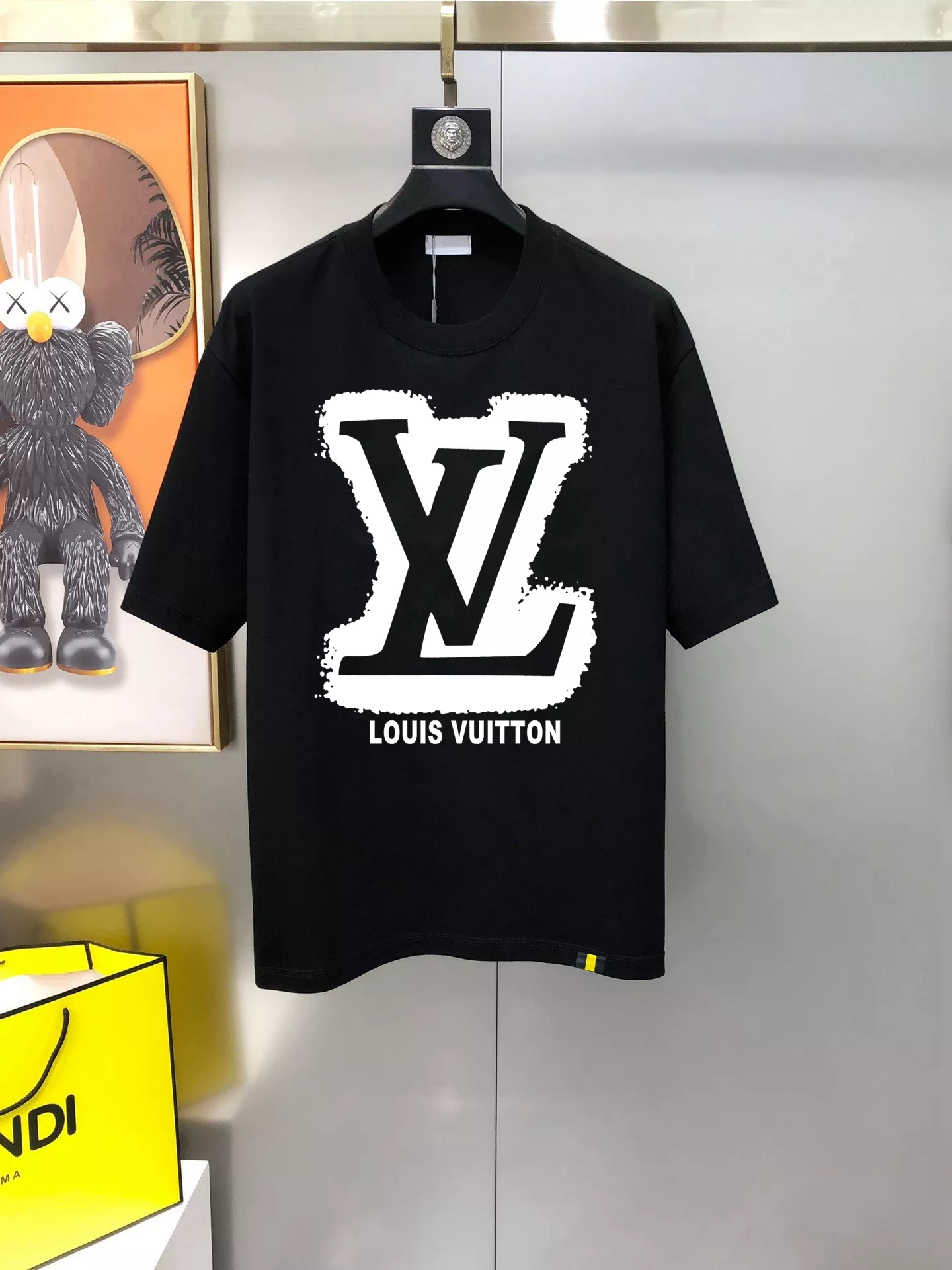 Louis Vuitton LV T-Shirts Short Sleeved For Men Versatile 4276