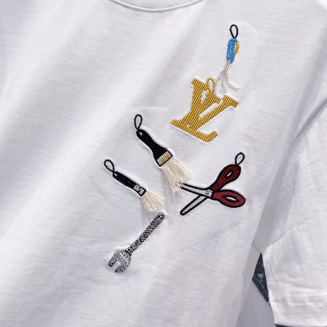 Louis Vuitton LV T-Shirts Short Sleeved For Unisex Lightweight 5410