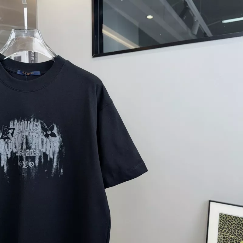 Louis Vuitton LV T-Shirts Short Sleeved For Unisex Minimalist 2037