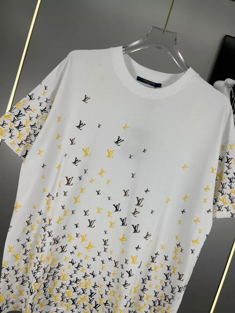 Louis Vuitton LV T-Shirts Short Sleeved For Unisex Popular 207