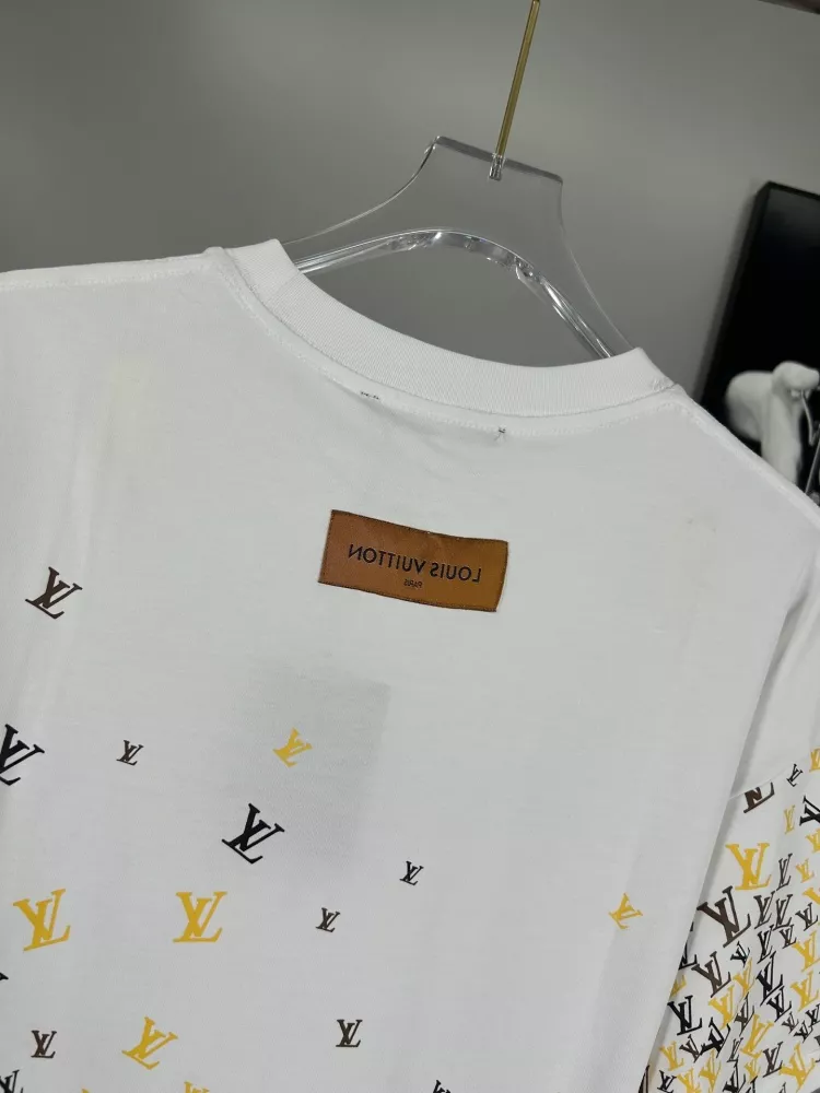 Louis Vuitton LV T-Shirts Short Sleeved For Unisex Popular 207