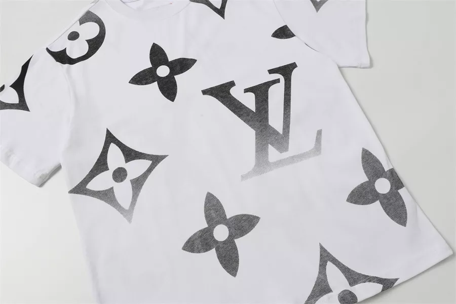 Louis Vuitton LV T-Shirts Short Sleeved For Unisex Refined 5886