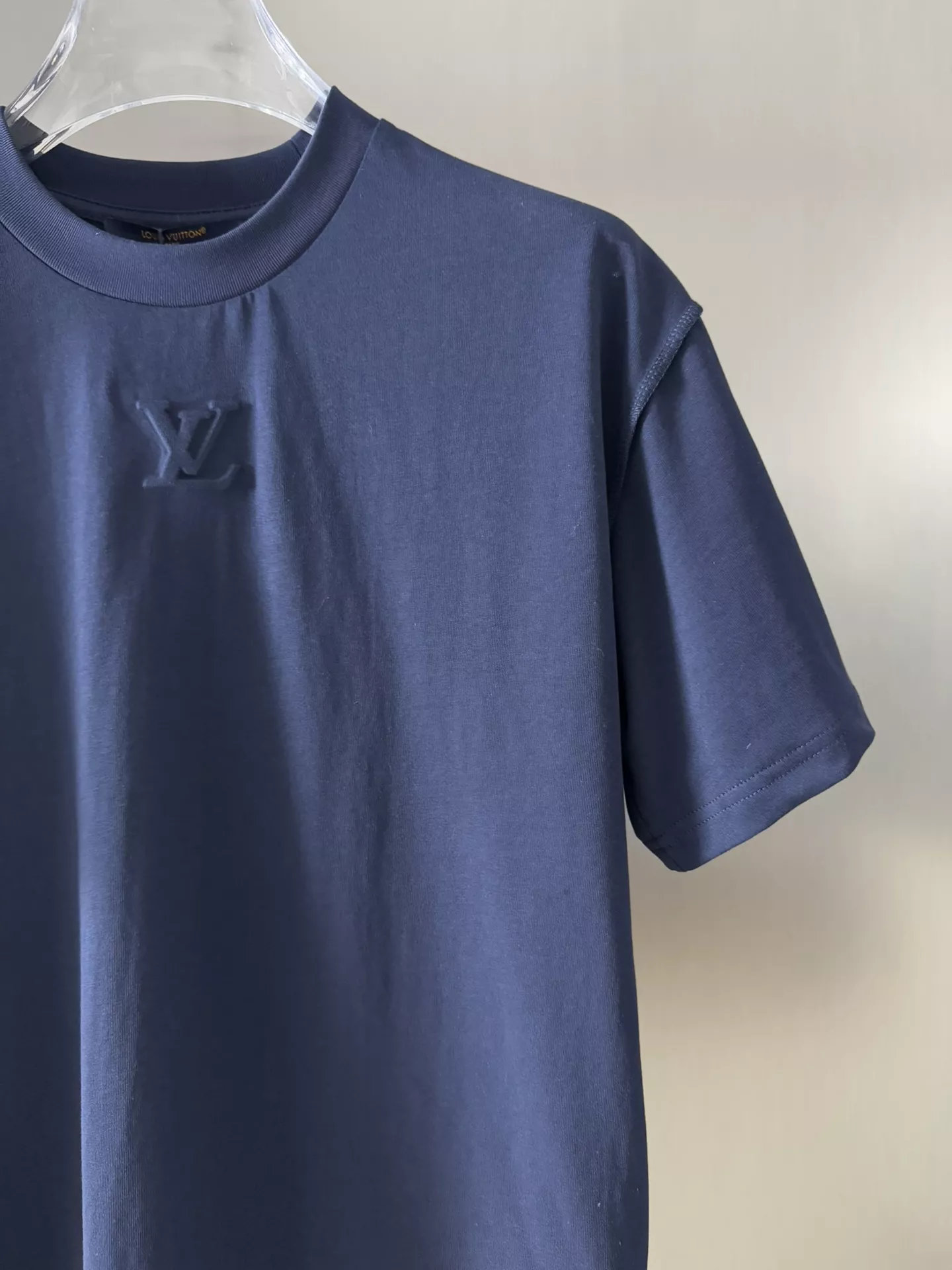 Louis Vuitton LV T-Shirts Short Sleeved For Unisex Refined 8597
