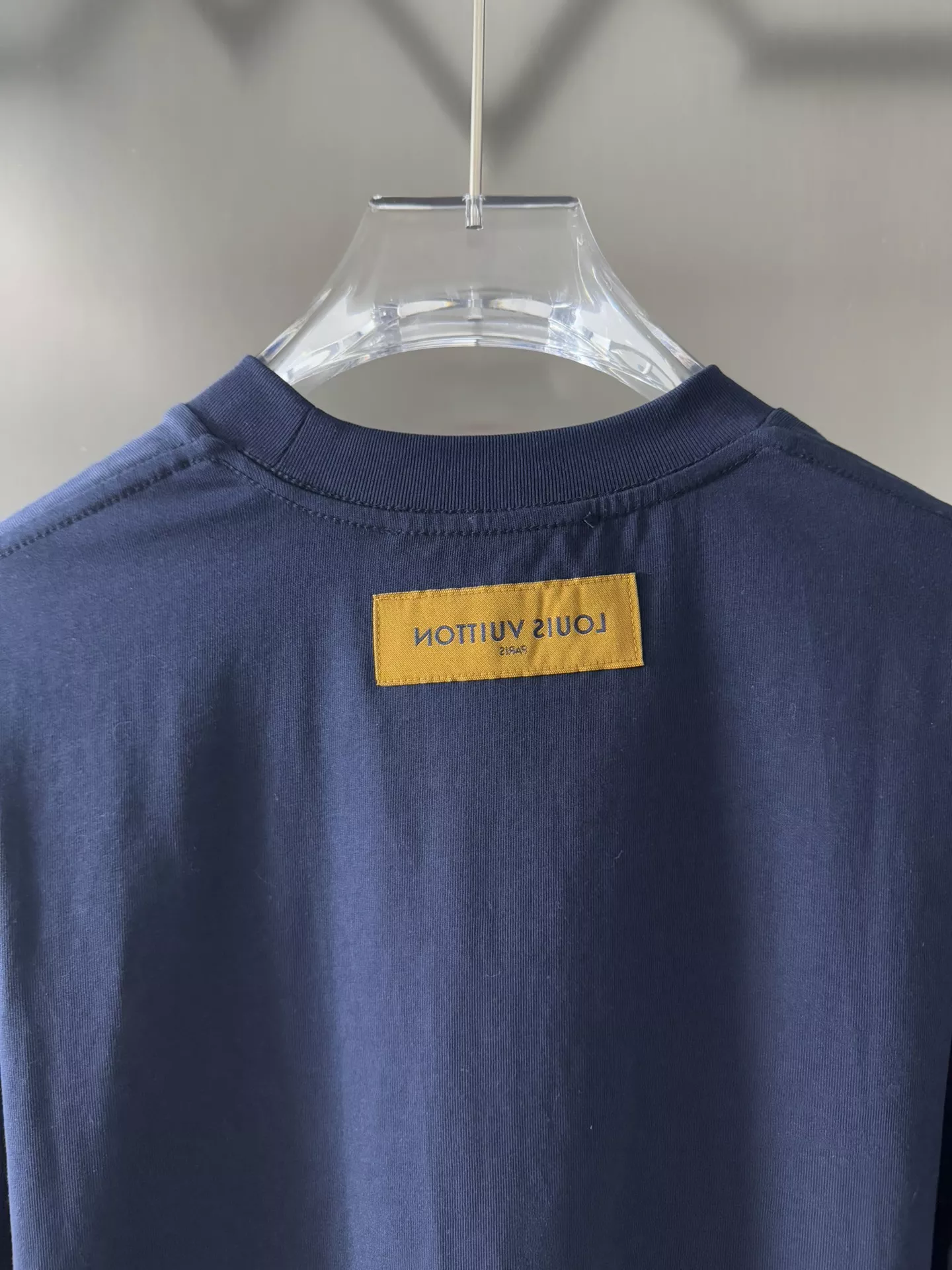 Louis Vuitton LV T-Shirts Short Sleeved For Unisex Refined 8597