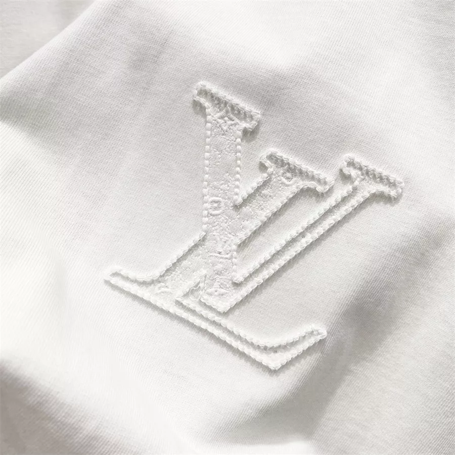 Louis Vuitton LV T-Shirts Short Sleeved For Unisex Refined 8707