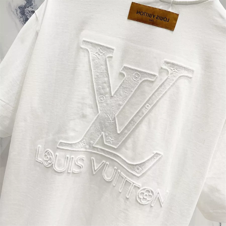 Louis Vuitton LV T-Shirts Short Sleeved For Unisex Refined 8707