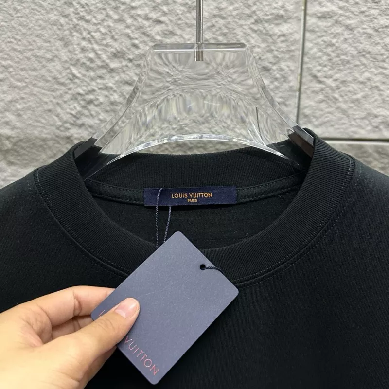 Louis Vuitton LV T-Shirts Short Sleeved For Unisex Reliable 5879
