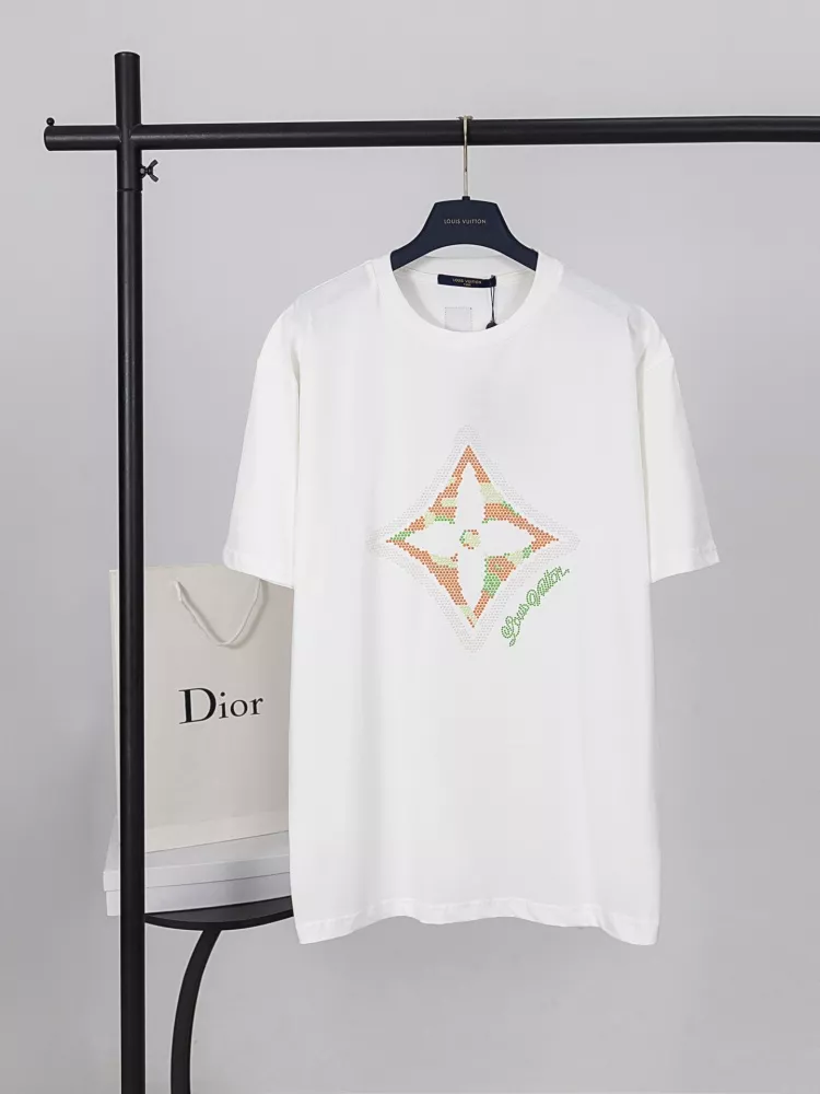 Louis Vuitton LV T-Shirts Short Sleeved For Unisex Resilient 9555