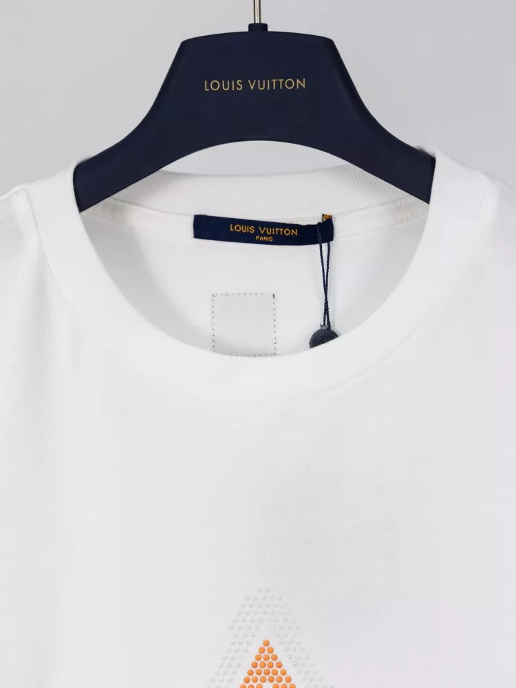 Louis Vuitton LV T-Shirts Short Sleeved For Unisex Resilient 9555