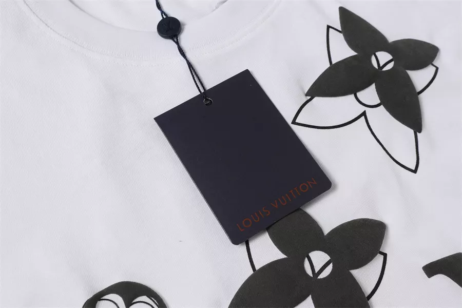 Louis Vuitton LV T-Shirts Short Sleeved For Unisex Sleek 3167