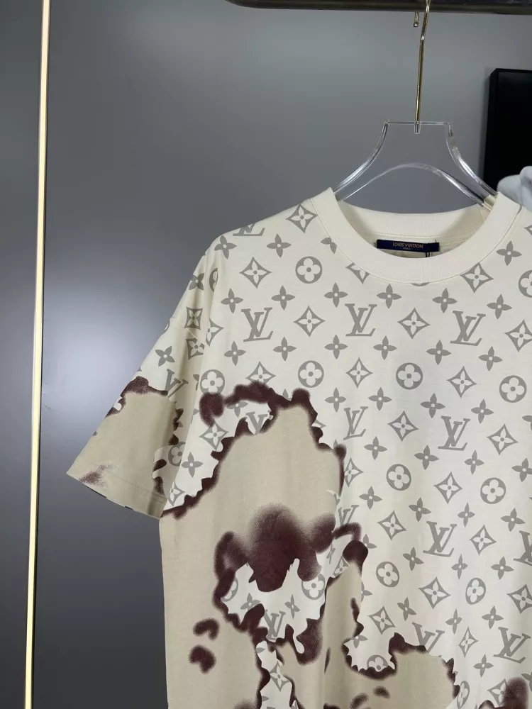 Louis Vuitton LV T-Shirts Short Sleeved For Unisex Sleek 6171