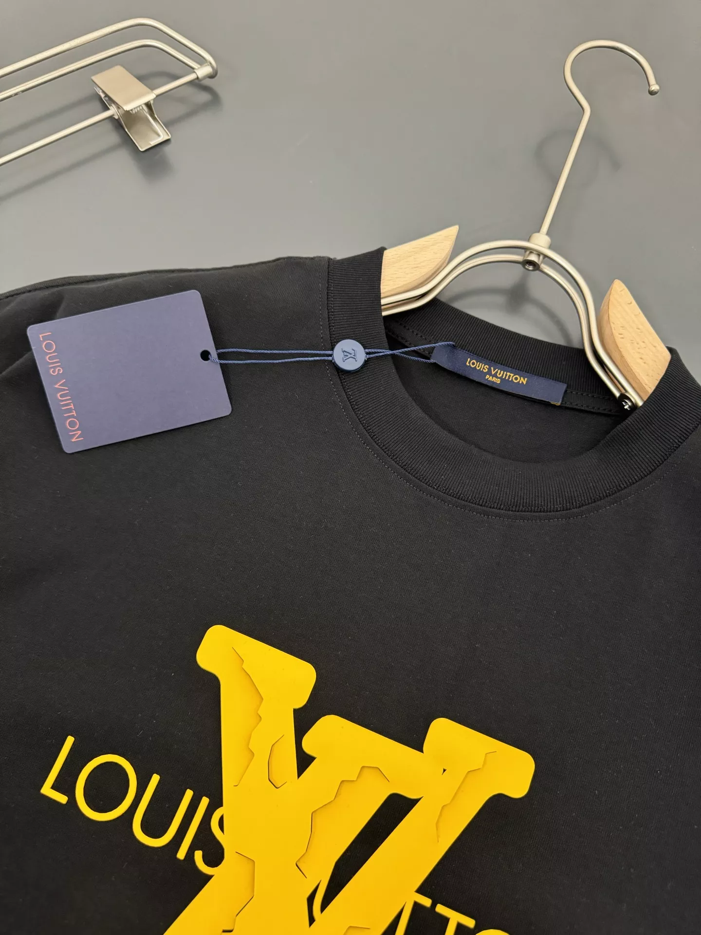 Louis Vuitton LV T-Shirts Short Sleeved For Unisex StreetReady 6688