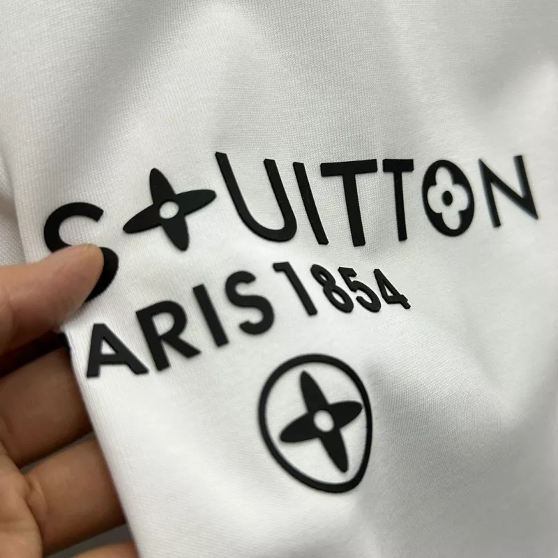 Louis Vuitton LV T-Shirts Short Sleeved For Unisex Timeless 3536