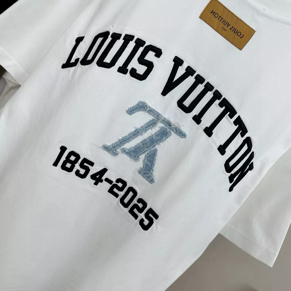Louis Vuitton LV T-Shirts Short Sleeved For Unisex Trendsetting 427