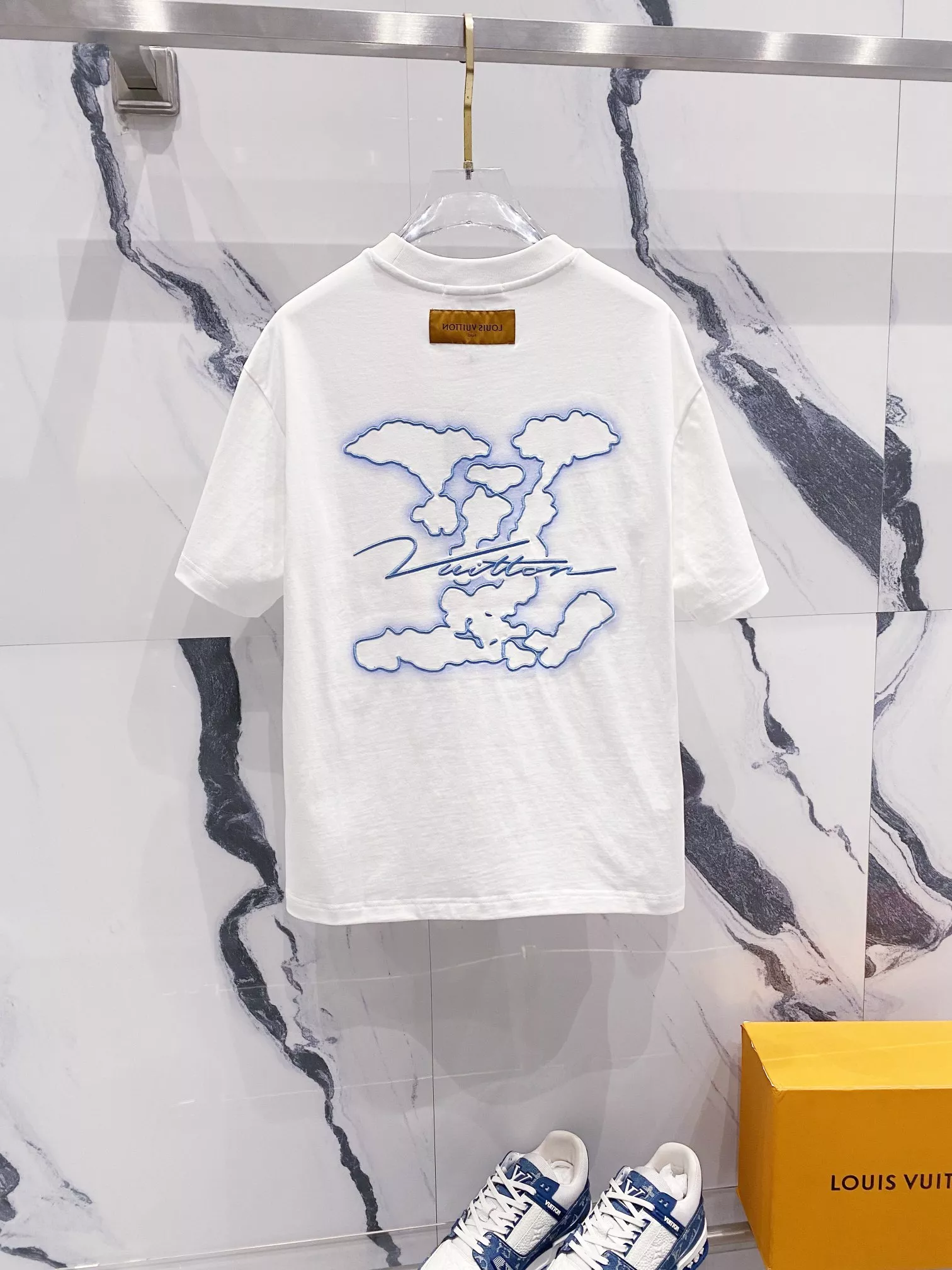 Louis Vuitton LV T-Shirts Short Sleeved For Unisex Trendy 2374