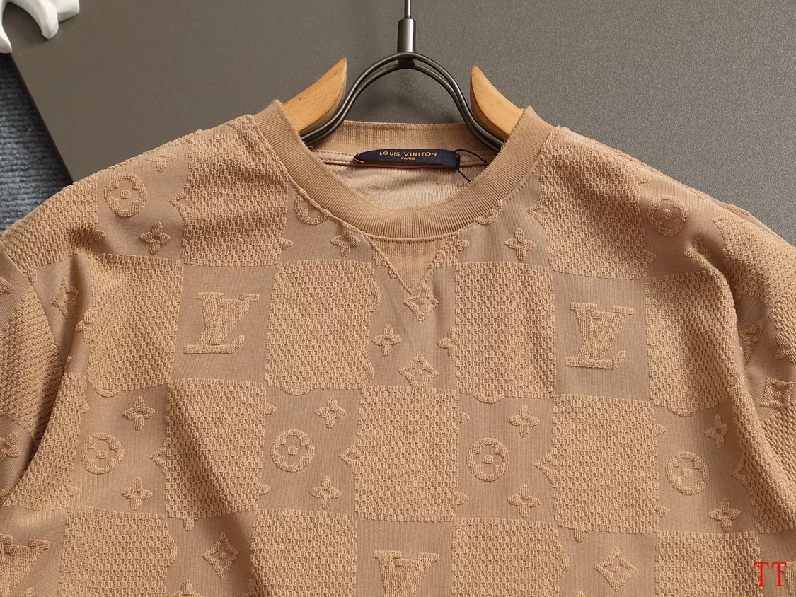 Louis Vuitton LV T-Shirts Short Sleeved For Unisex Unique 667