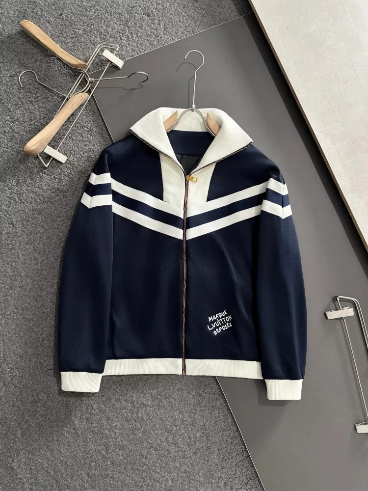 Louis Vuitton LV Tracksuits Long Sleeved For Men EasyMatch 1981