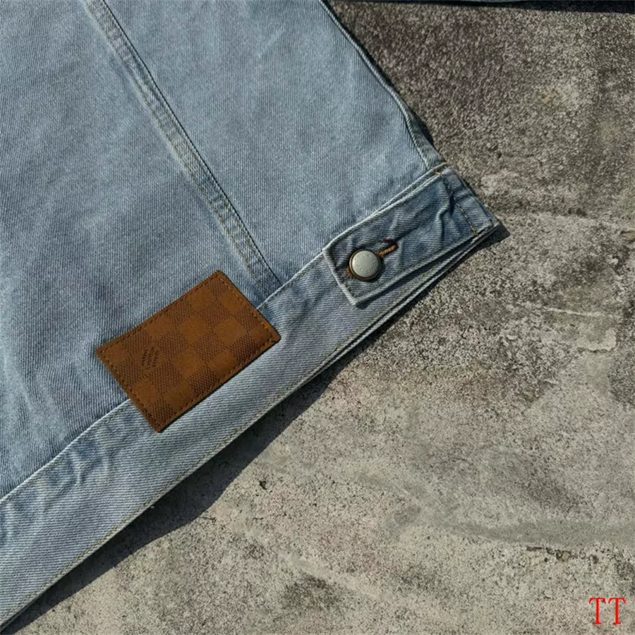 Louis Vuitton LV Tracksuits Long Sleeved For Men Minimalist 6118
