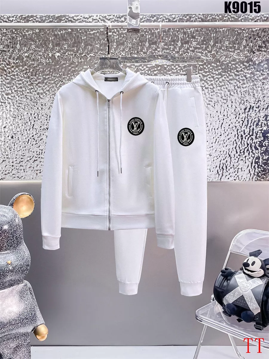 Louis Vuitton LV Tracksuits Long Sleeved For Men Modern 8665