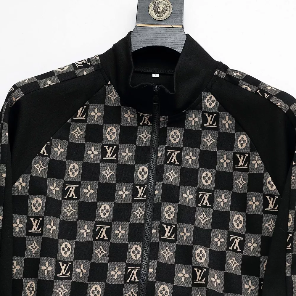 Louis Vuitton LV Tracksuits Long Sleeved For Men Practical 9909