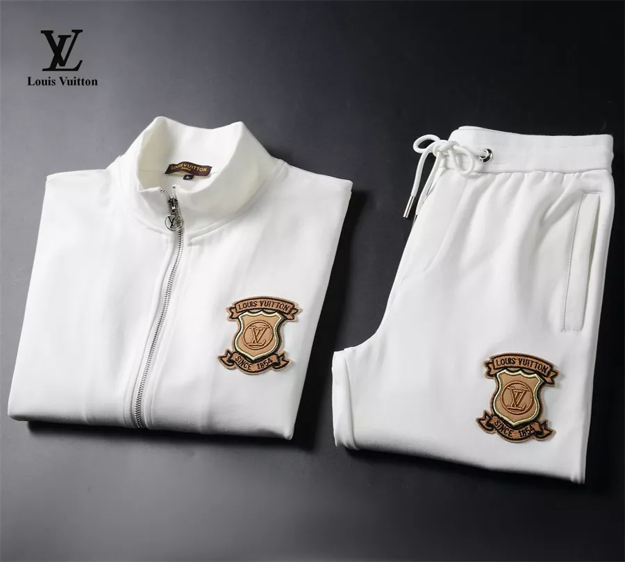 Louis Vuitton LV Tracksuits Long Sleeved For Men SmartChoice 3640