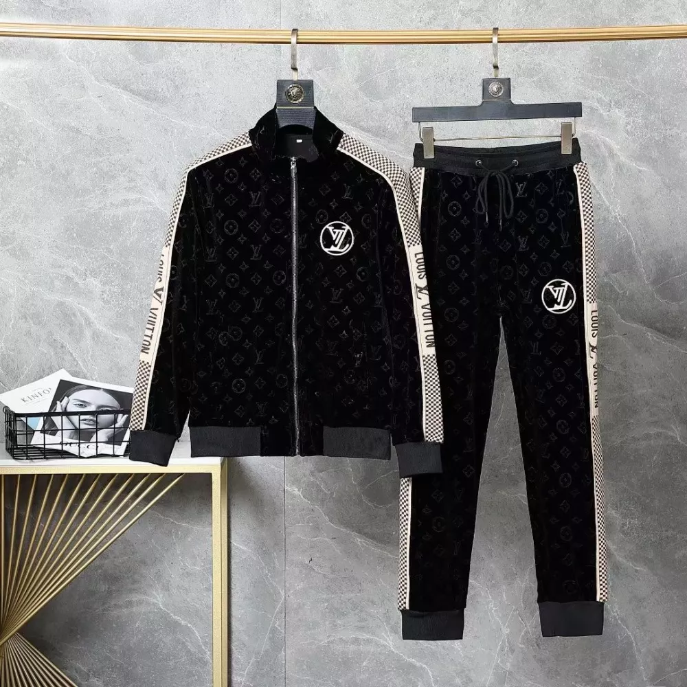 Louis Vuitton LV Tracksuits Long Sleeved For Men SmartChoice 9173
