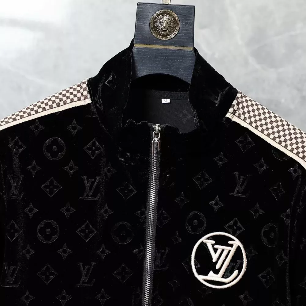 Louis Vuitton LV Tracksuits Long Sleeved For Men SmartChoice 9173
