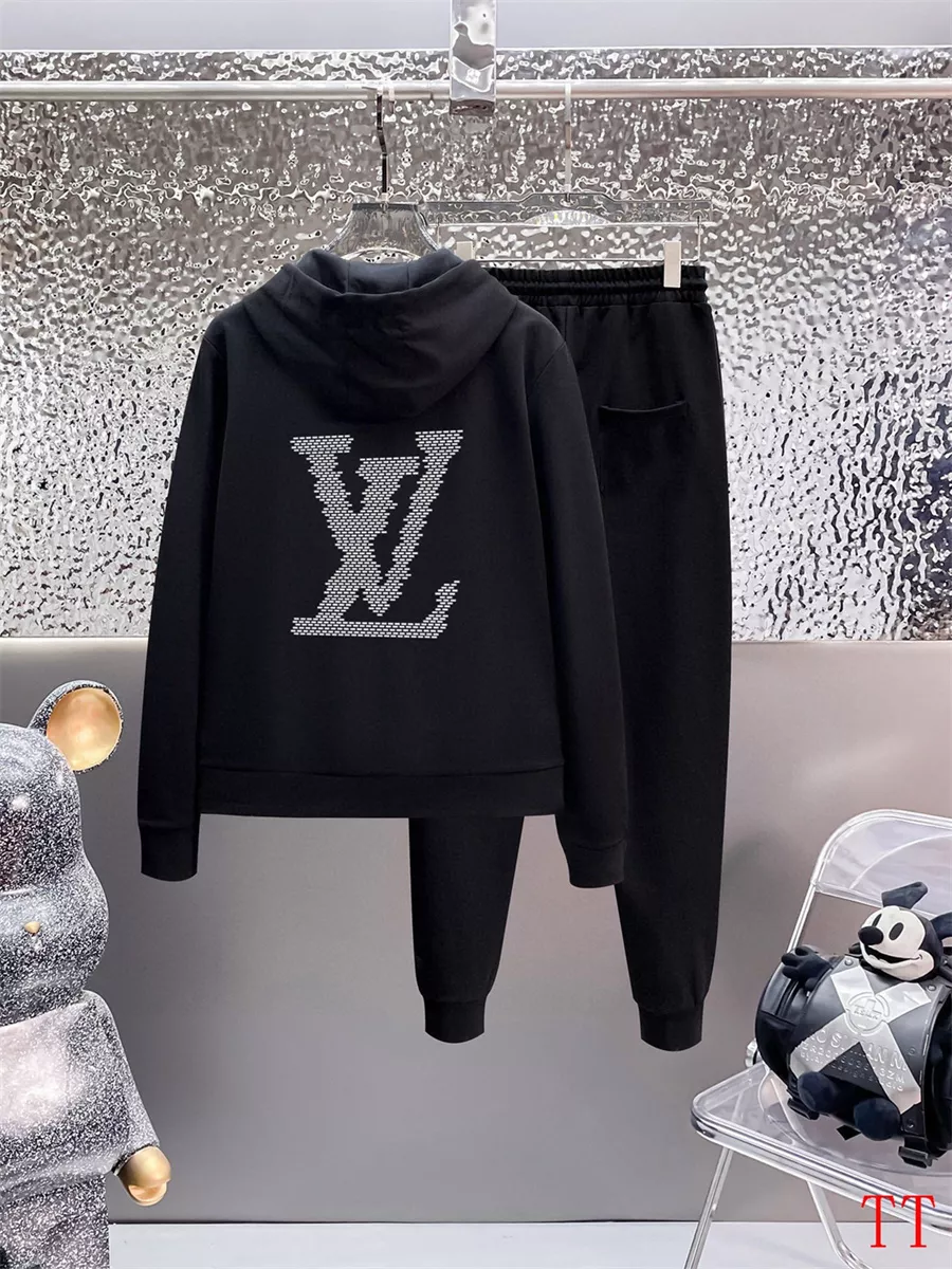 Louis Vuitton LV Tracksuits Long Sleeved For Men SportInspired 2721