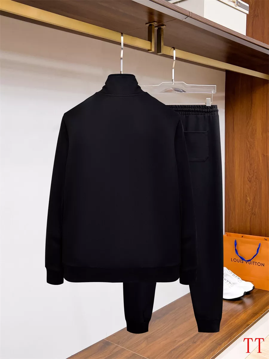 Louis Vuitton LV Tracksuits Long Sleeved For Men Timeless 8159