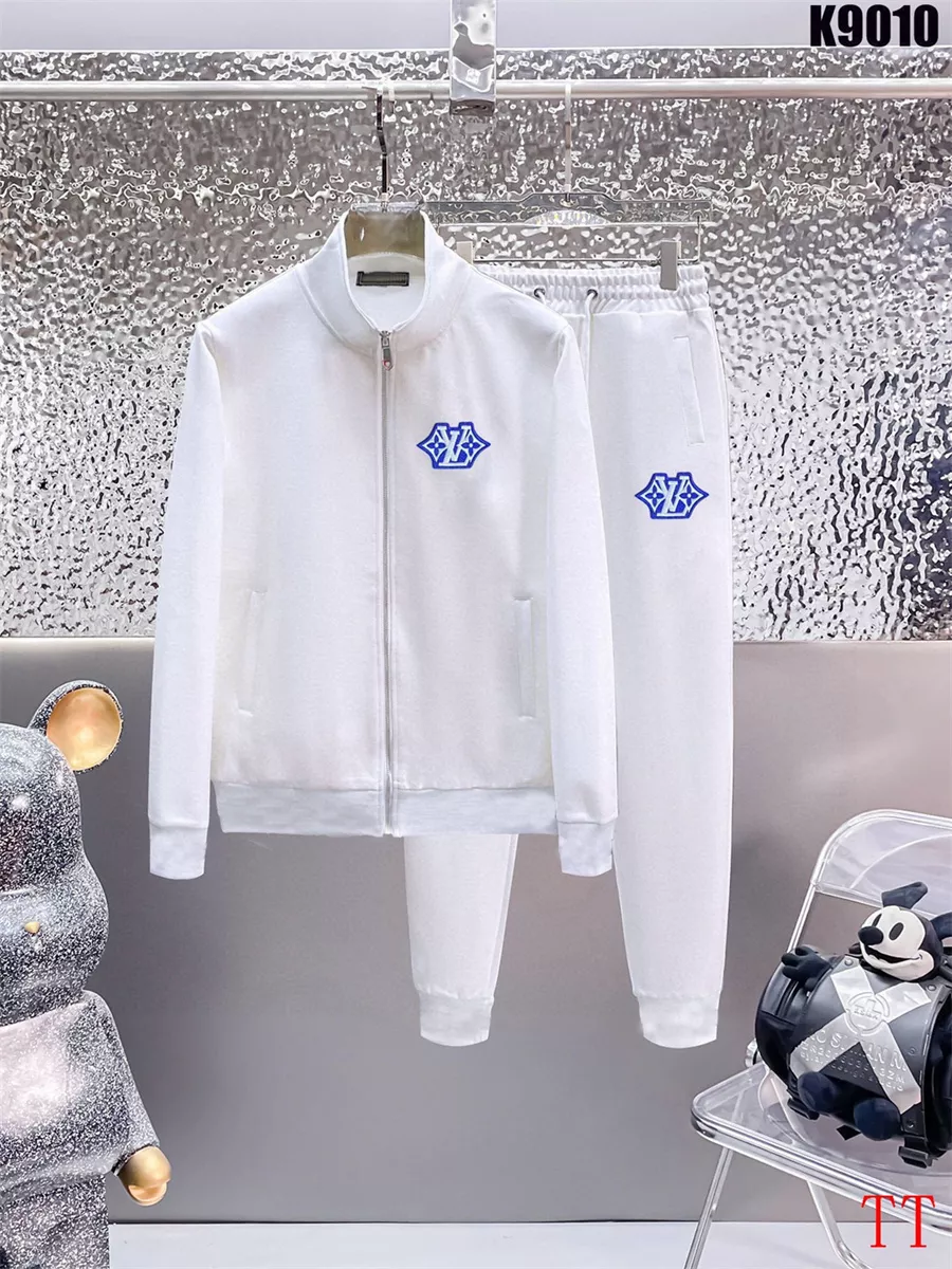 Louis Vuitton LV Tracksuits Long Sleeved For Men Trendsetting 4294