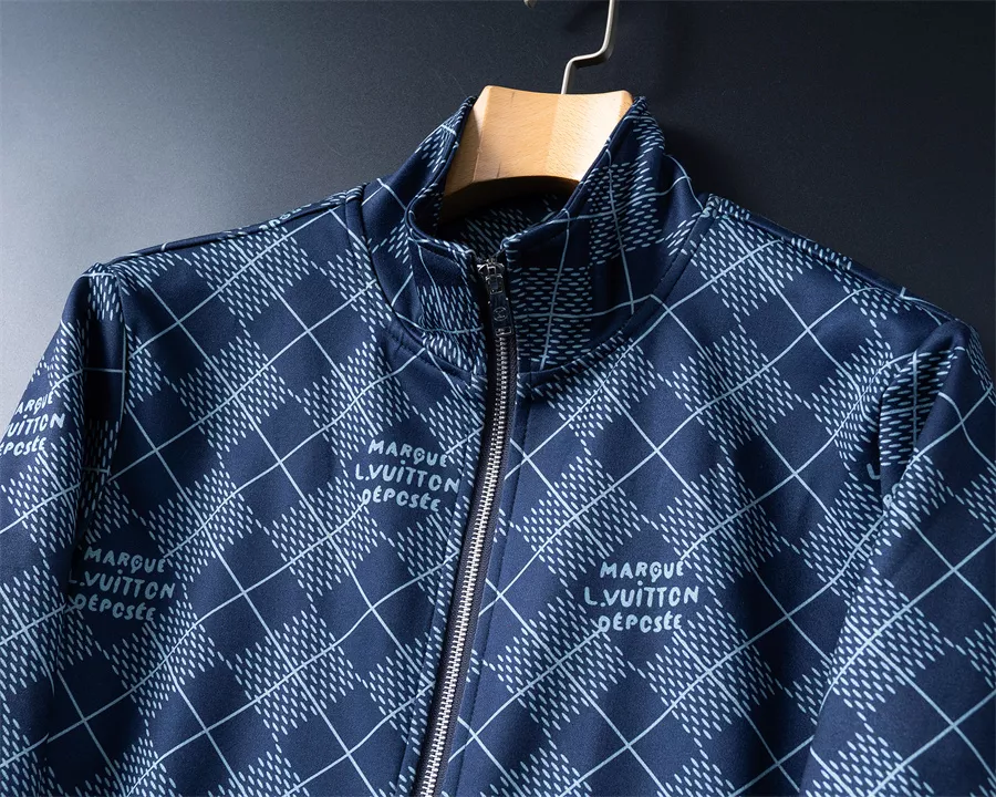Louis Vuitton LV Tracksuits Long Sleeved For Men Trendy 3158