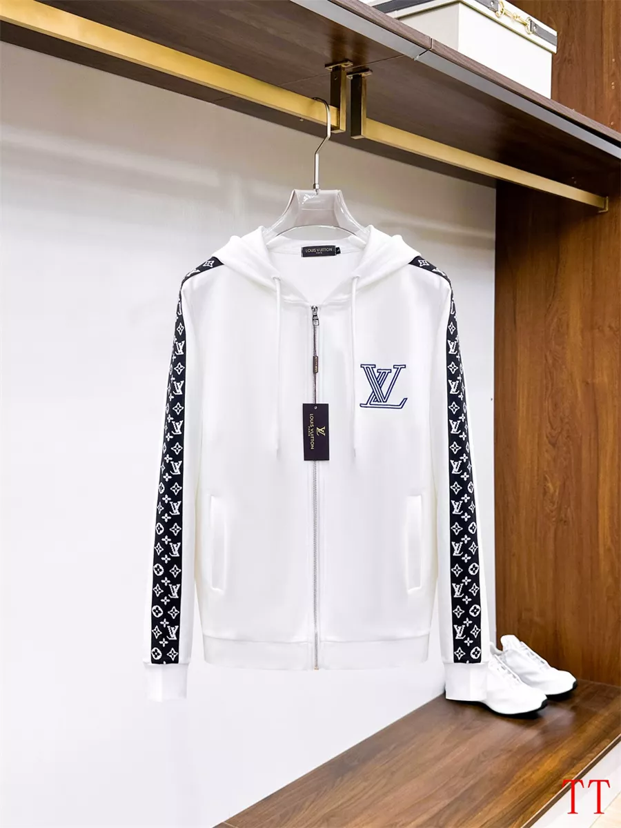 Louis Vuitton LV Tracksuits Long Sleeved For Men UrbanStyle 6392