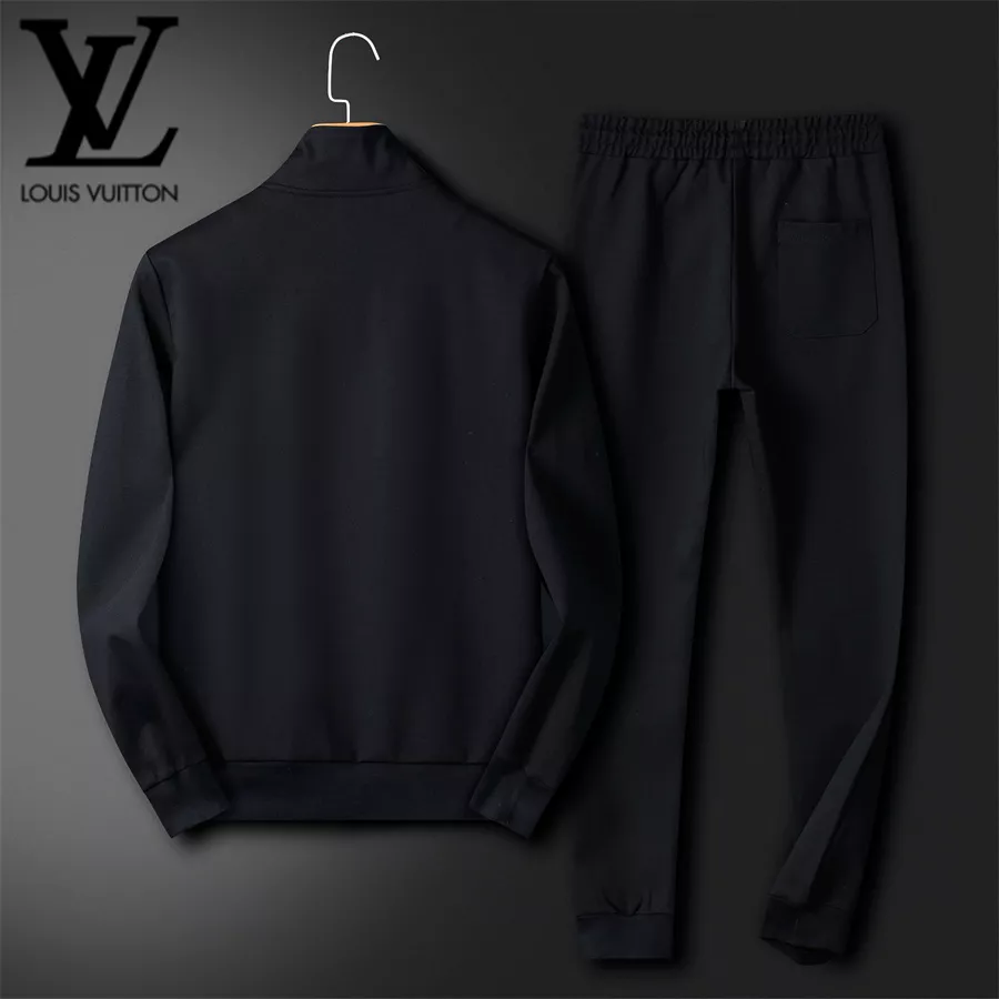 Louis Vuitton LV Tracksuits Long Sleeved For Men WellDesigned 8027