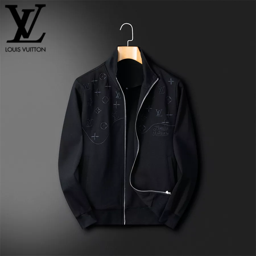 Louis Vuitton LV Tracksuits Long Sleeved For Men WellDesigned 8027