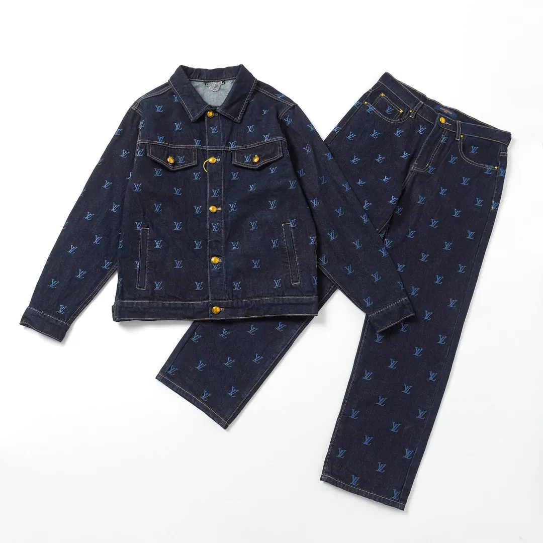 Louis Vuitton LV Tracksuits Long Sleeved For Unisex Elegant 7577