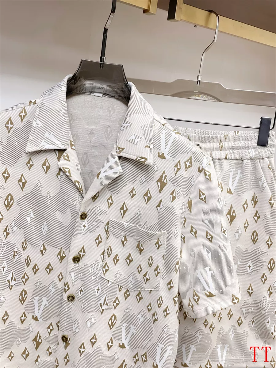 Louis Vuitton LV Tracksuits Short Sleeved For Men BestValue 7830