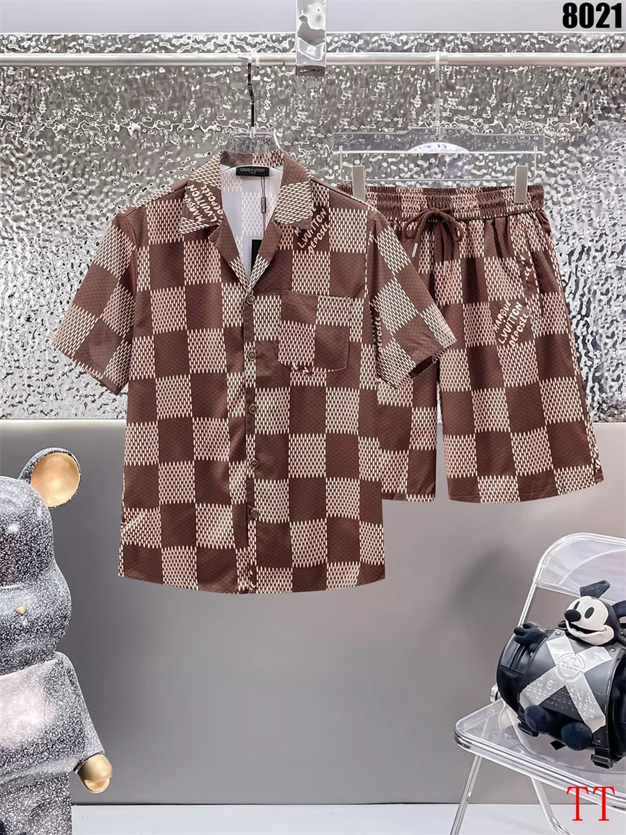 Louis Vuitton LV Tracksuits Short Sleeved For Men BestValue 8197