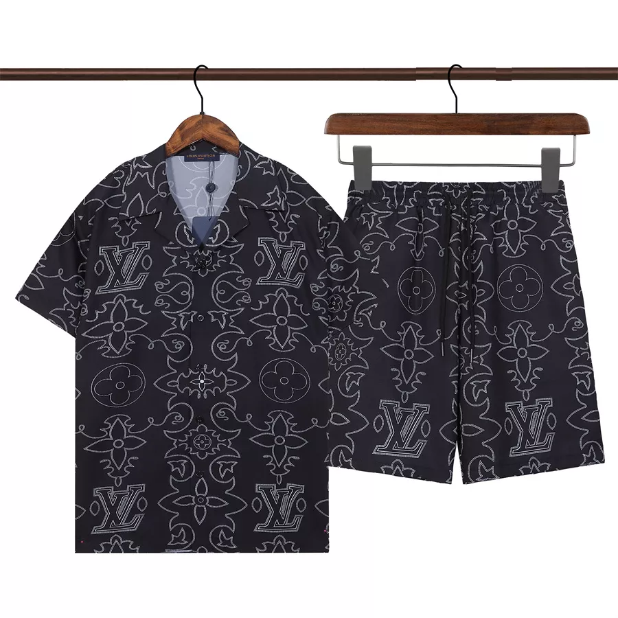 Louis Vuitton LV Tracksuits Short Sleeved For Men Comfortable 6872