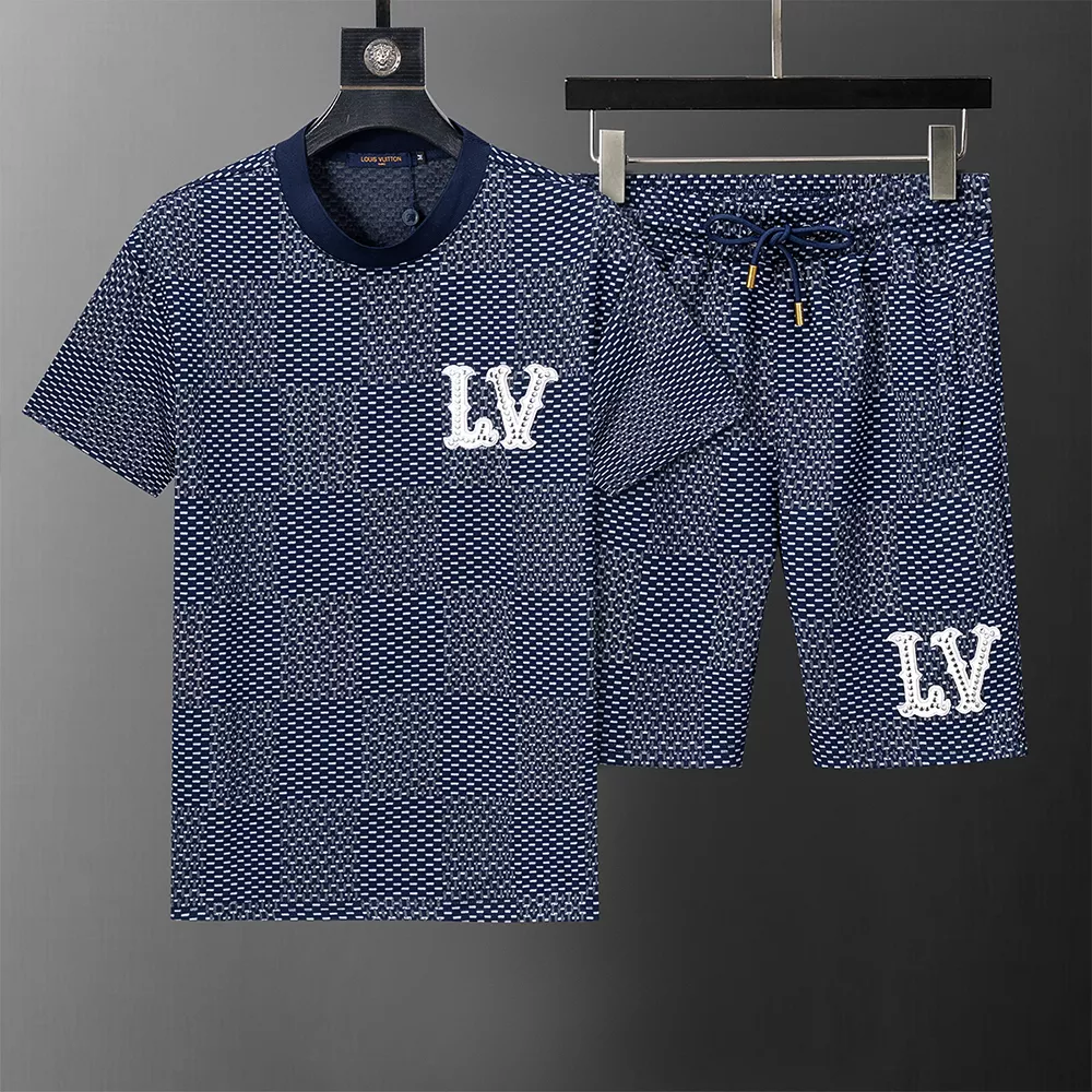 Louis Vuitton LV Tracksuits Short Sleeved For Men Cozy 7518