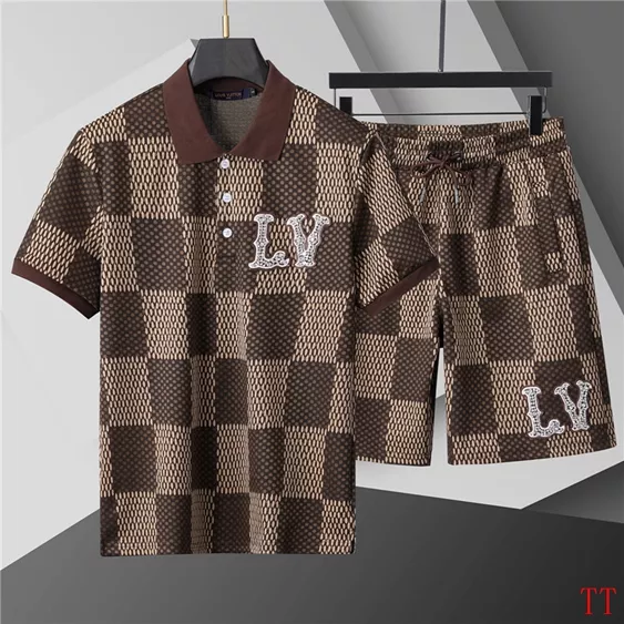 Louis Vuitton LV Tracksuits Short Sleeved For Men Cozy 9006