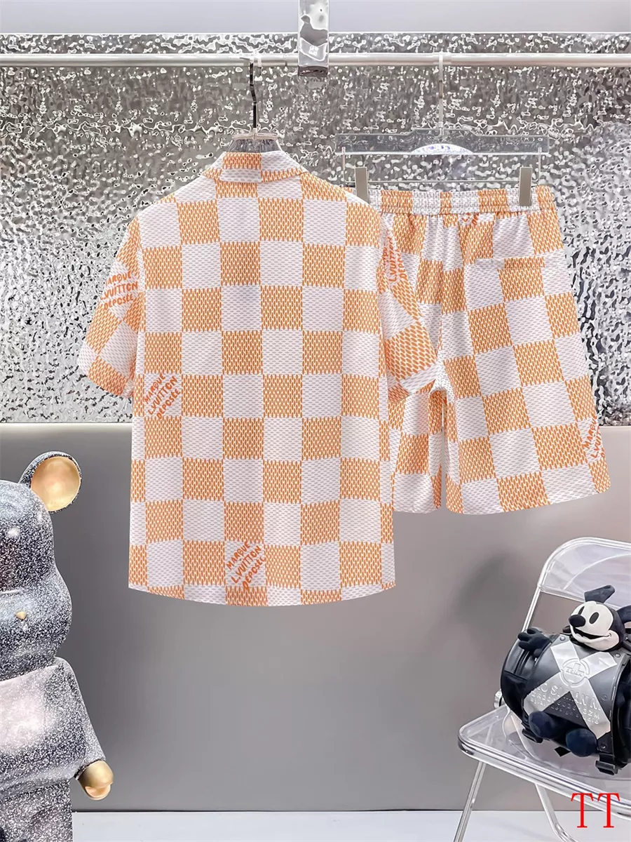 Louis Vuitton LV Tracksuits Short Sleeved For Men GoAnywhere 2316