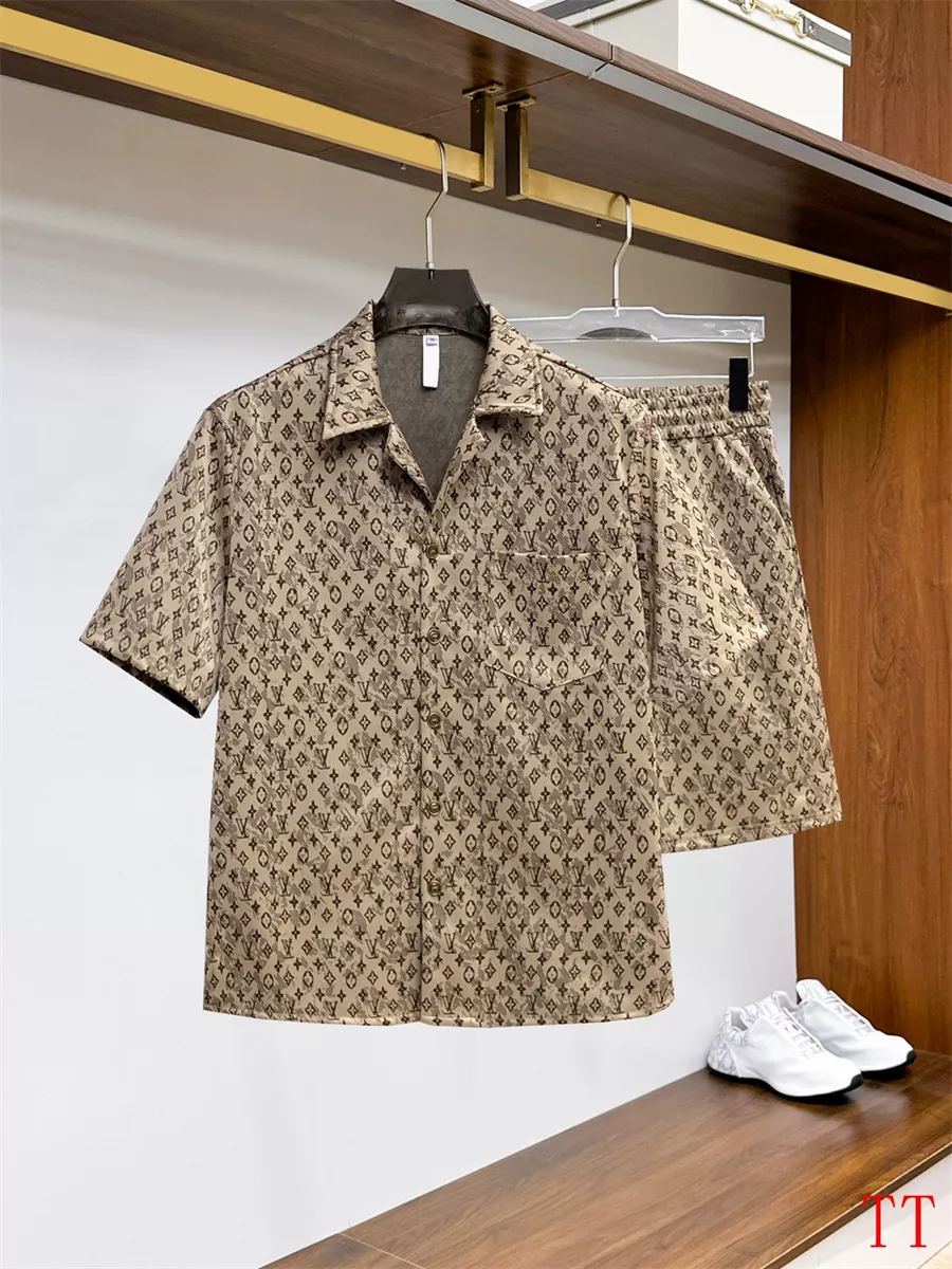 Louis Vuitton LV Tracksuits Short Sleeved For Men Lightweight 5897