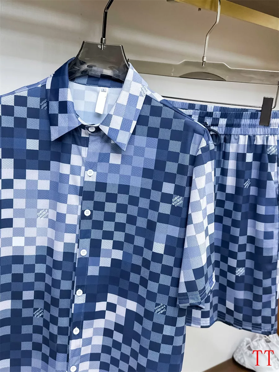 Louis Vuitton LV Tracksuits Short Sleeved For Men Minimalist 2800